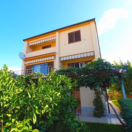 Apartment Nevenka 1482 梅杜林 外观 照片