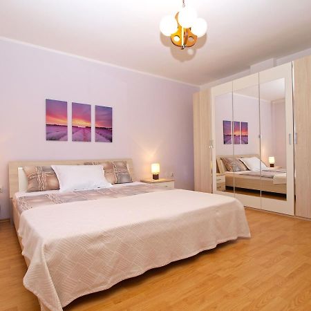 Apartment Nevenka 1482 梅杜林 外观 照片