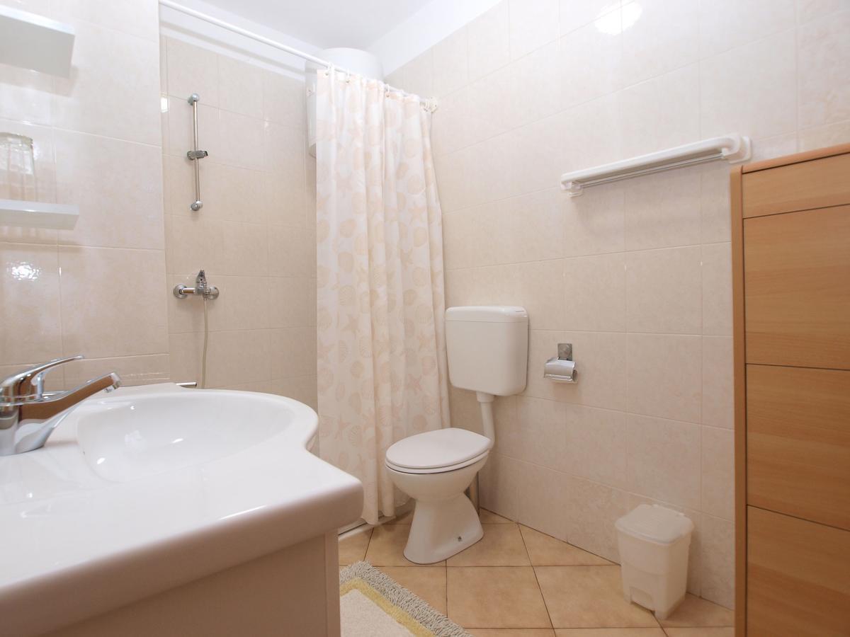 Apartment Nevenka 1482 梅杜林 外观 照片
